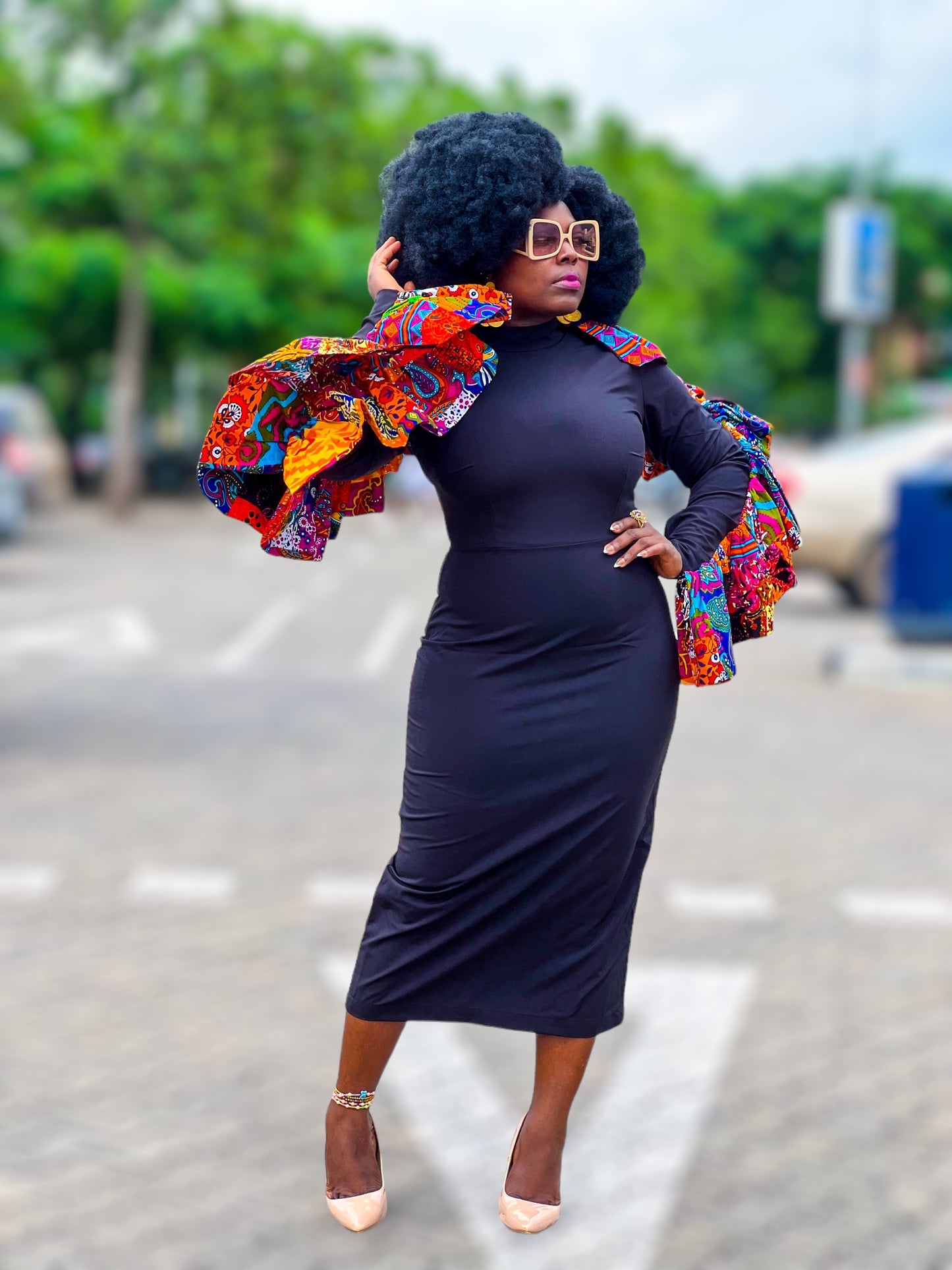 EXTRAVAGANT DRESS 16 EXTRAVAGANT DRESS 16